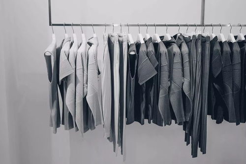中国 服饰企业 面临的时代背景